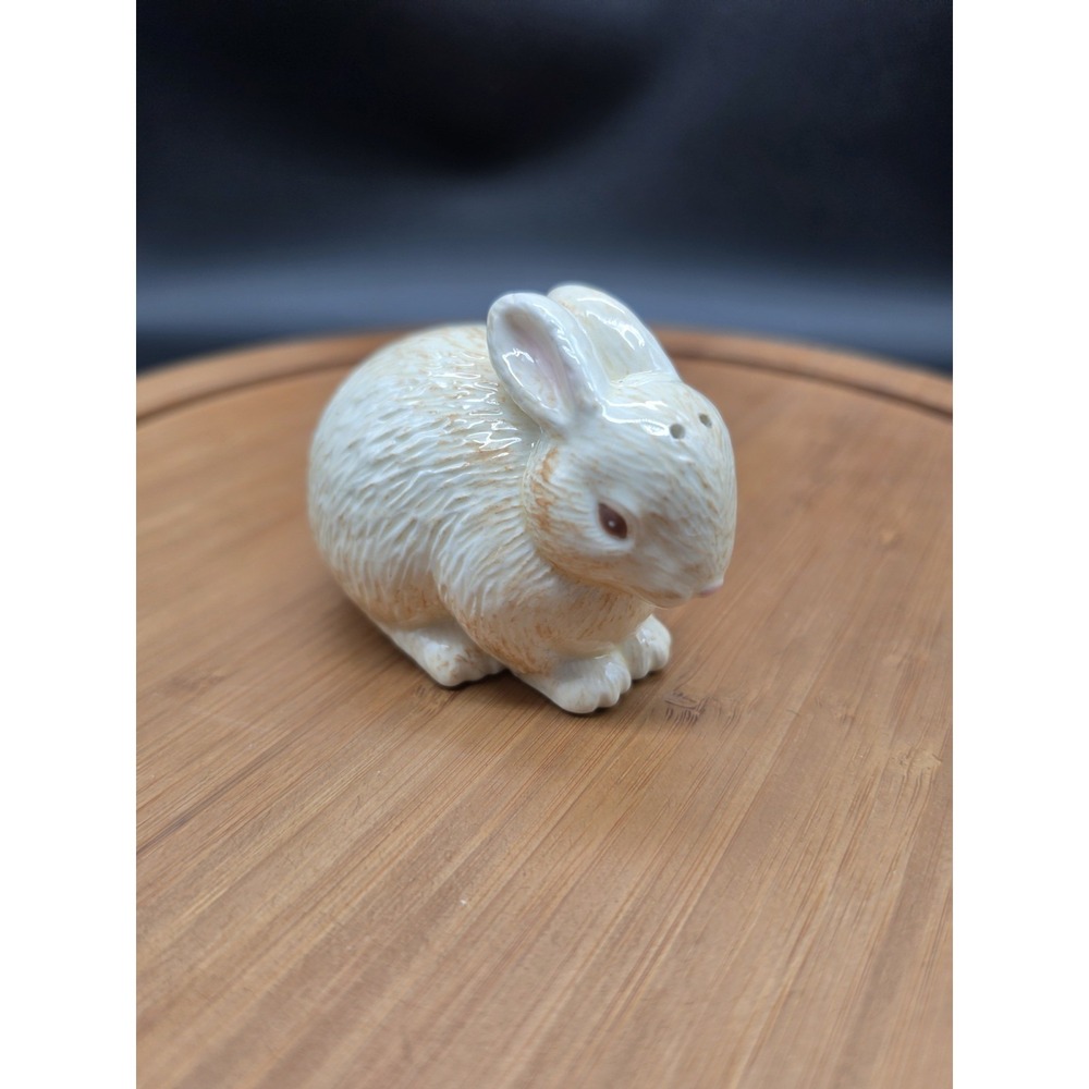 Vintage‎ Hallmark Easter Bunny Ceramic Shaker
